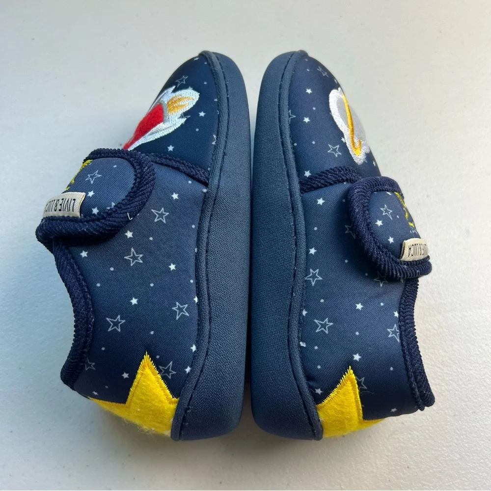 Livie & Luca Size Medium Space Slippers